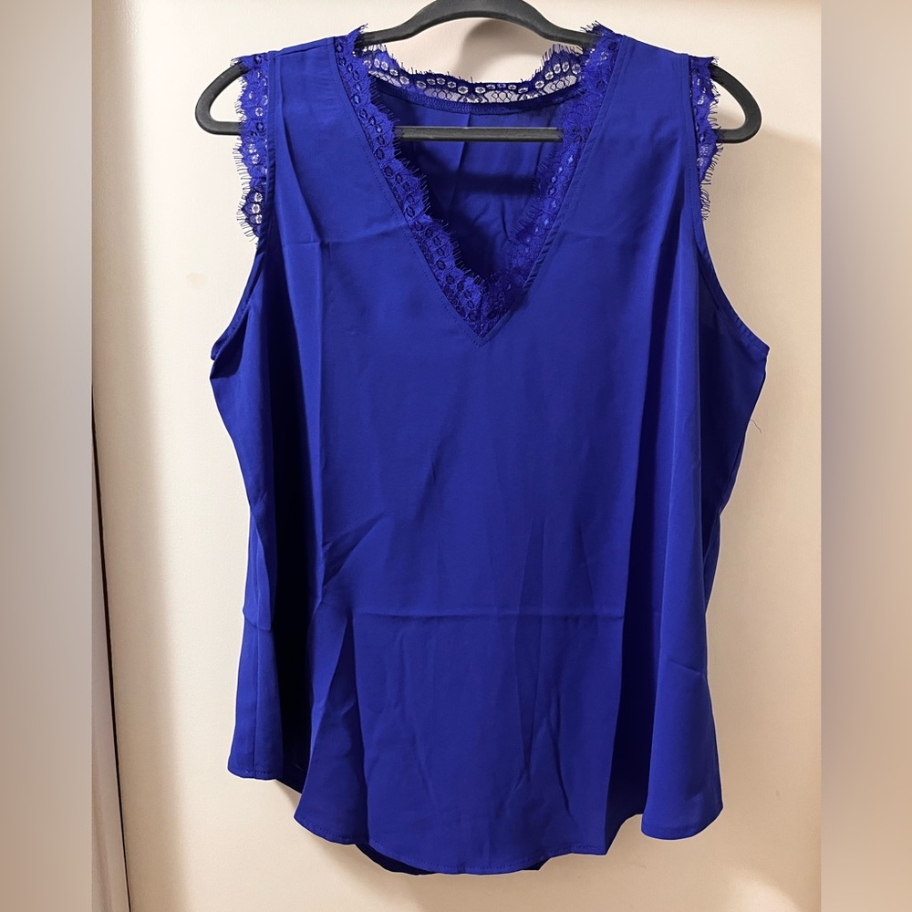 Cobalt Blue NWOT Tank with Lace detail size XL